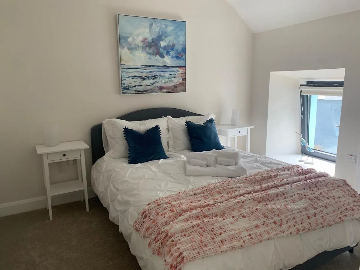 Traditional Farm House In The Old Head Of Kinsale Cork Holiday home